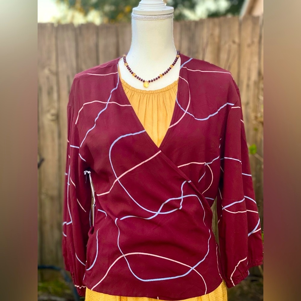 North of West Top Blouse Shirt Abstract Print Wraparound M NWT